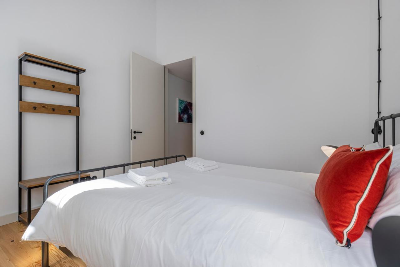 Glamorous 3Bdr Apartment In City Center By Lovelystay Lisboa Exterior foto