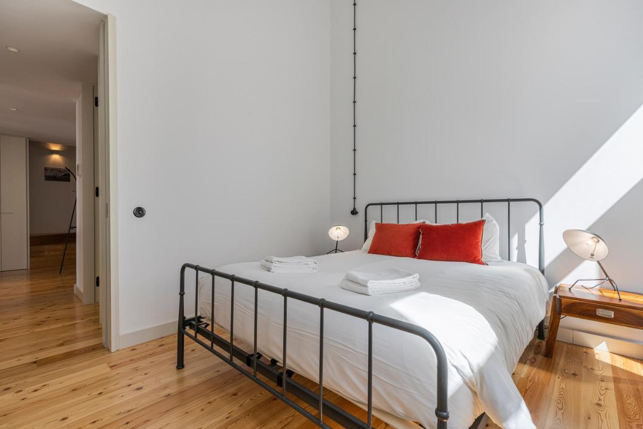 Glamorous 3Bdr Apartment In City Center By Lovelystay Lisboa Exterior foto